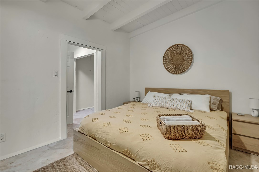 8944 W White Dogwood Drive