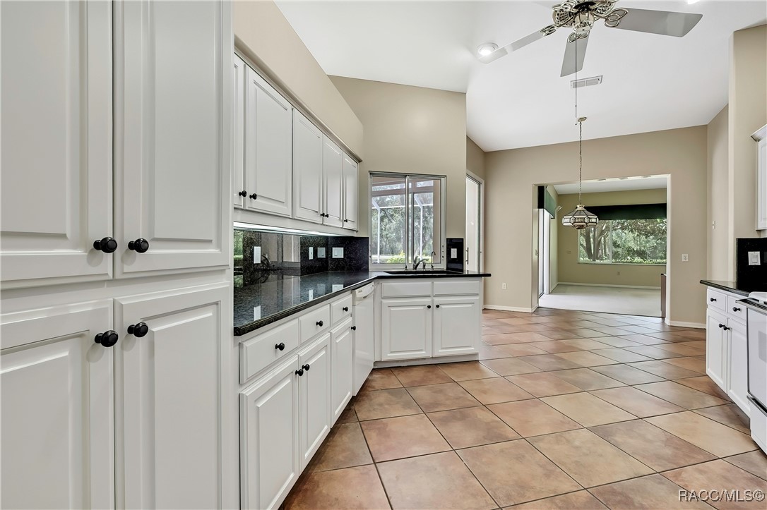 6 Strawood Point