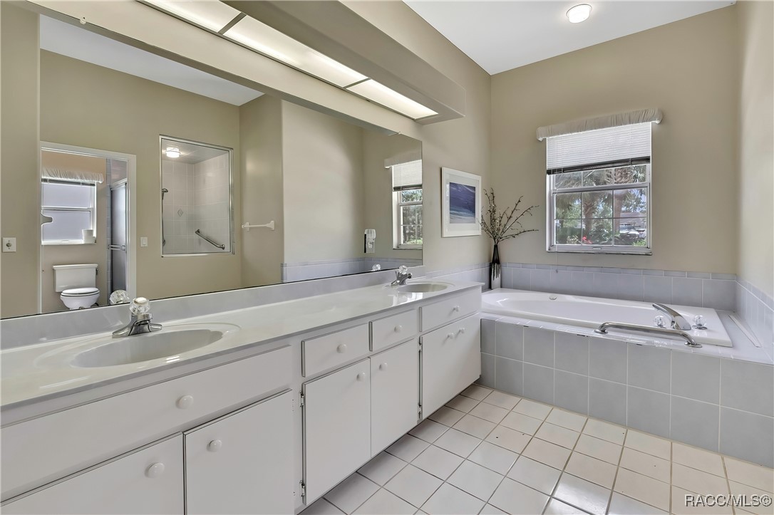 6 Strawood Point
