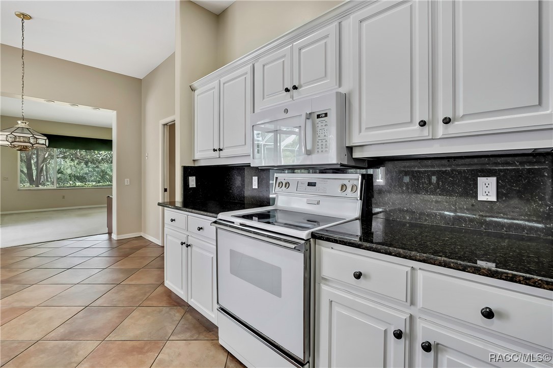 6 Strawood Point