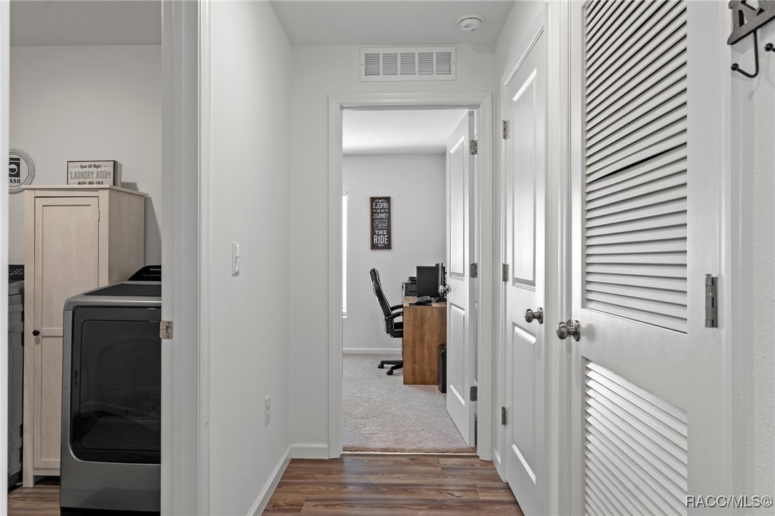 3192 W Barberton Place