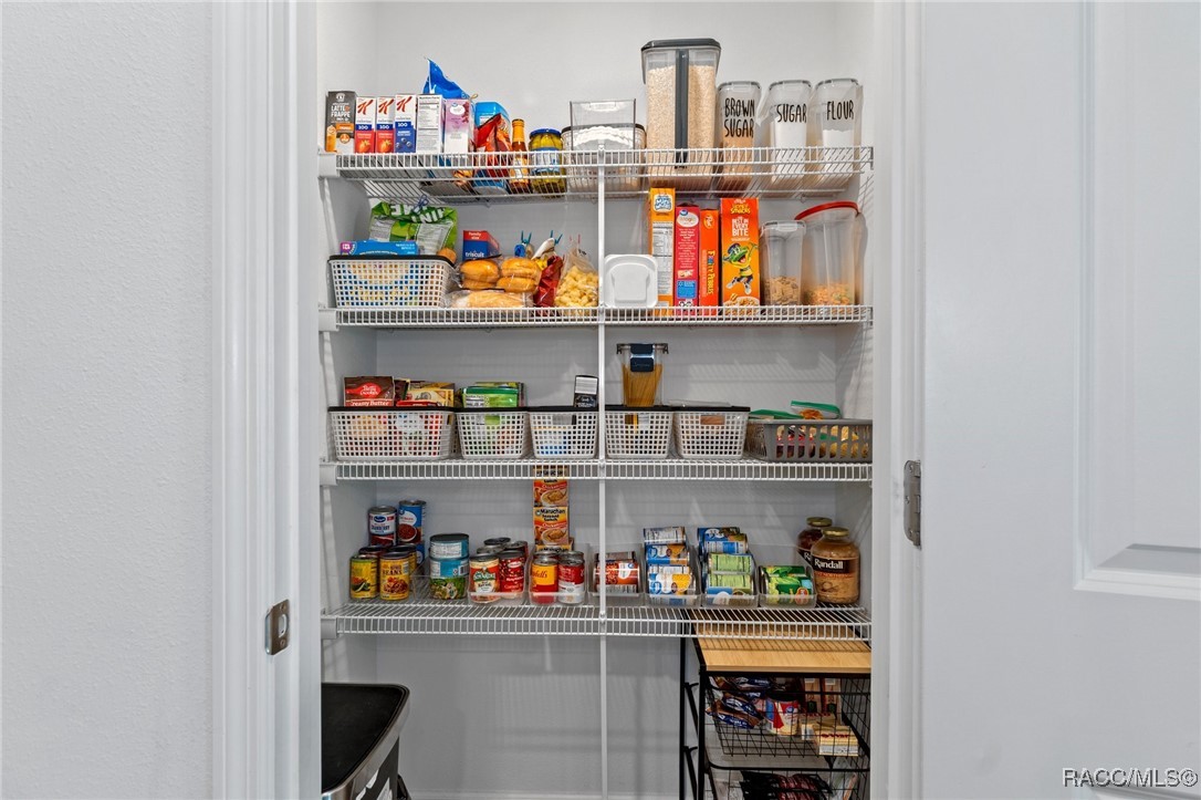 3192 W Barberton Place