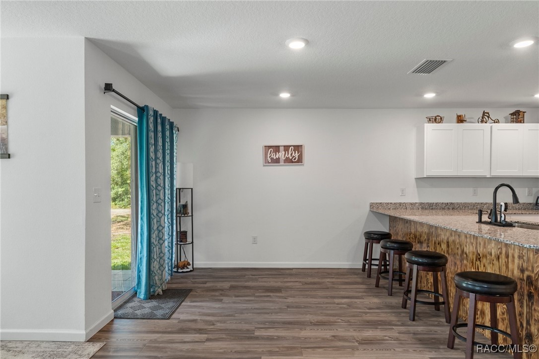 3192 W Barberton Place