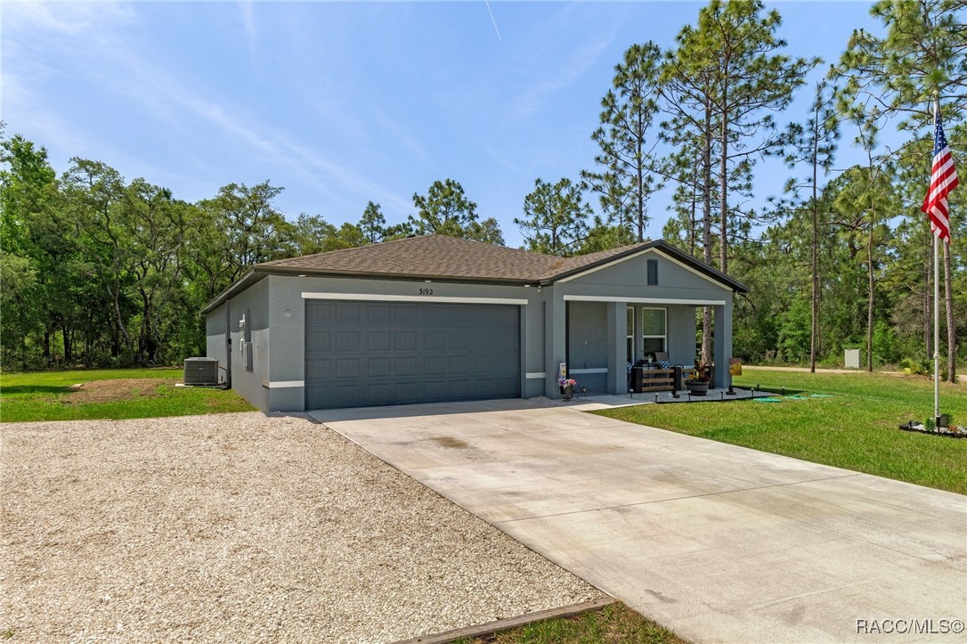 3192 W Barberton Place