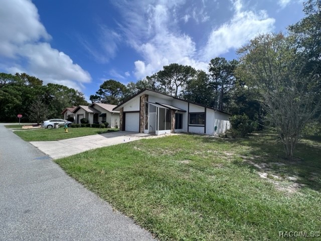 100 Chinaberry Circle