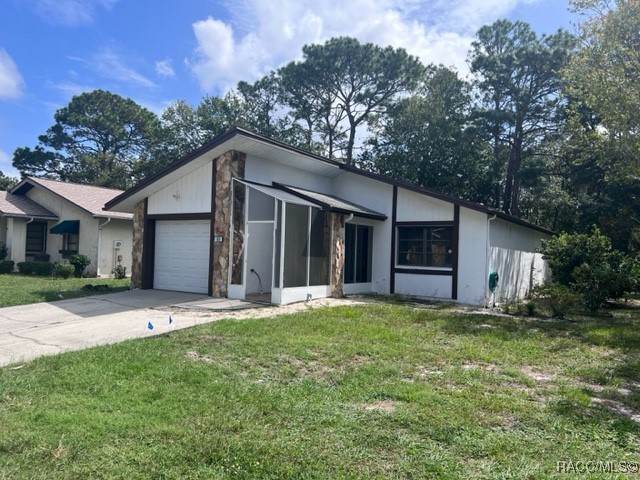 100 Chinaberry Circle