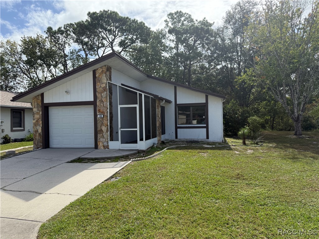 100 Chinaberry Circle