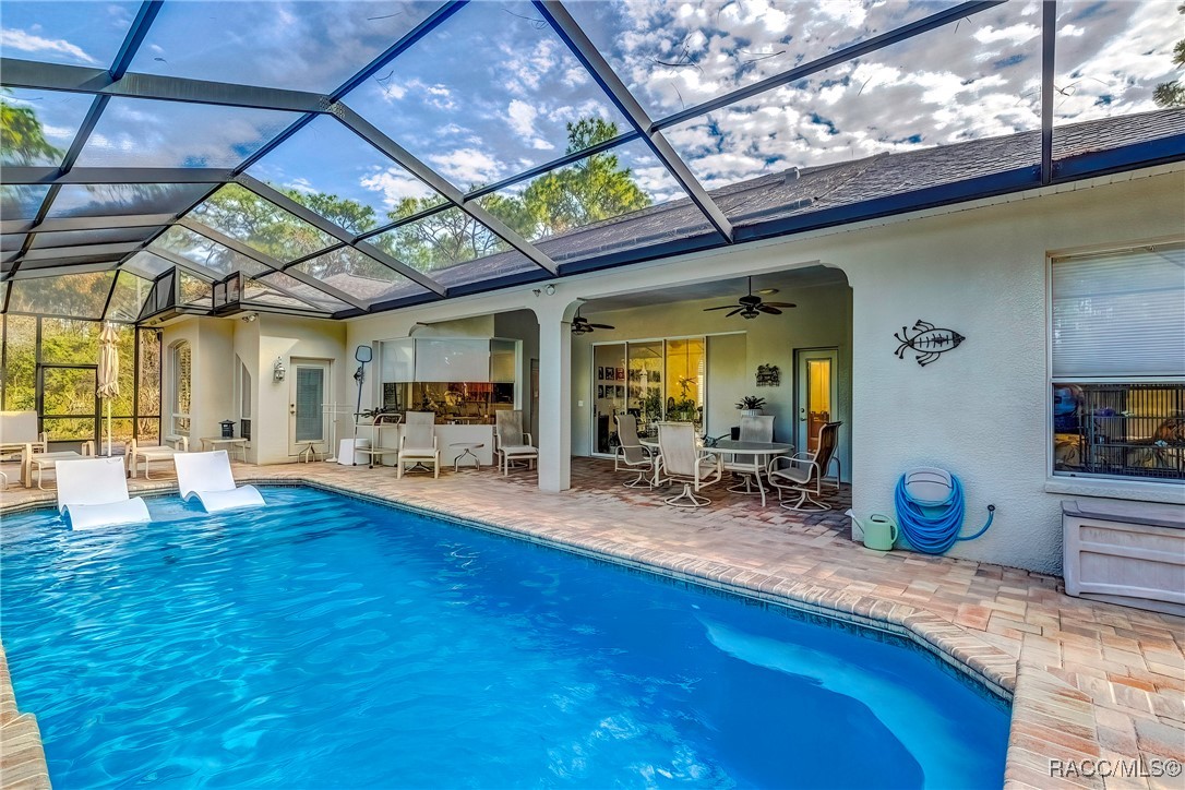 20 Glenridge Boulevard