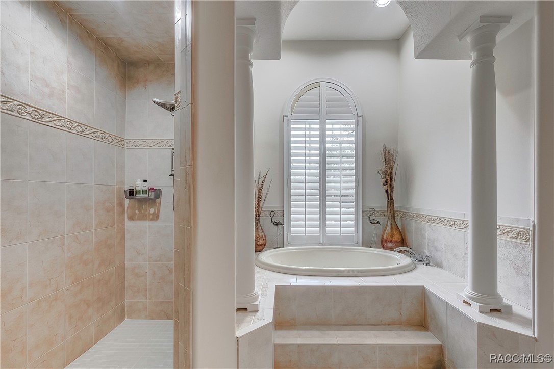 20 Glenridge Boulevard