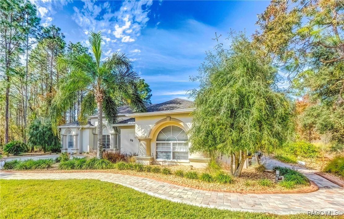 20 Glenridge Boulevard