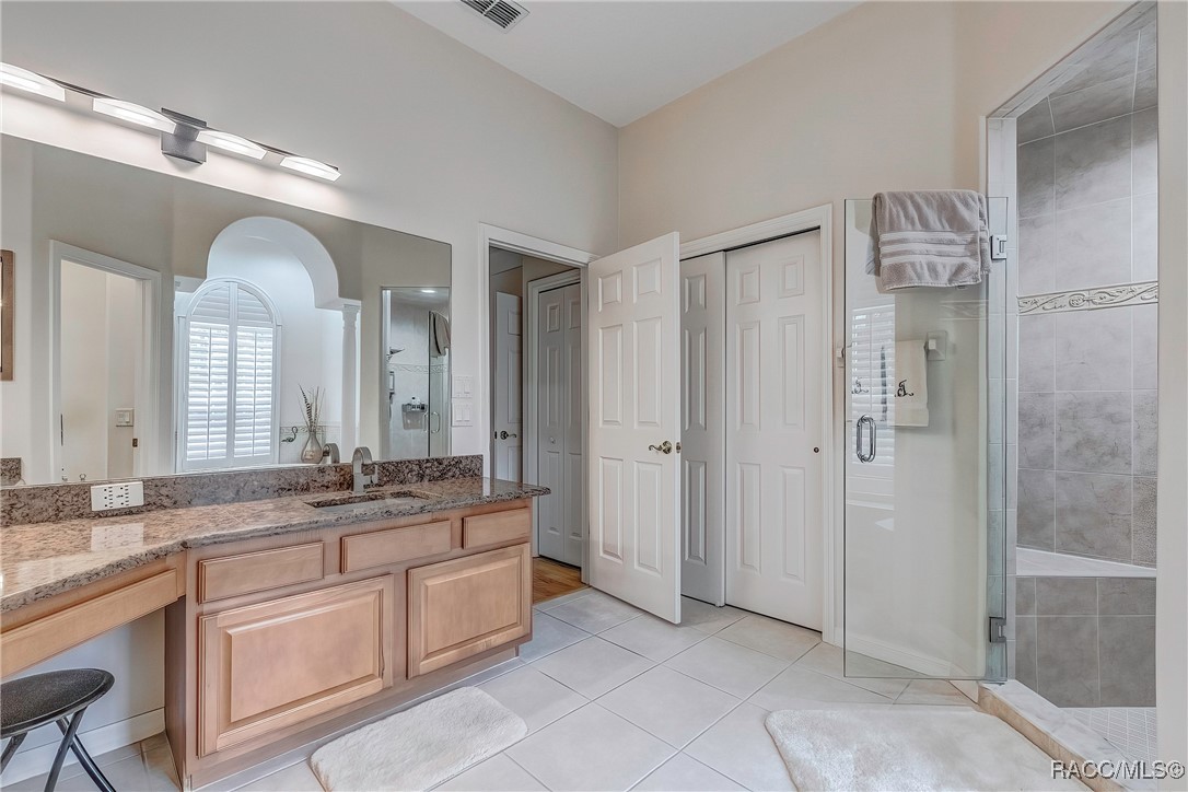 20 Glenridge Boulevard