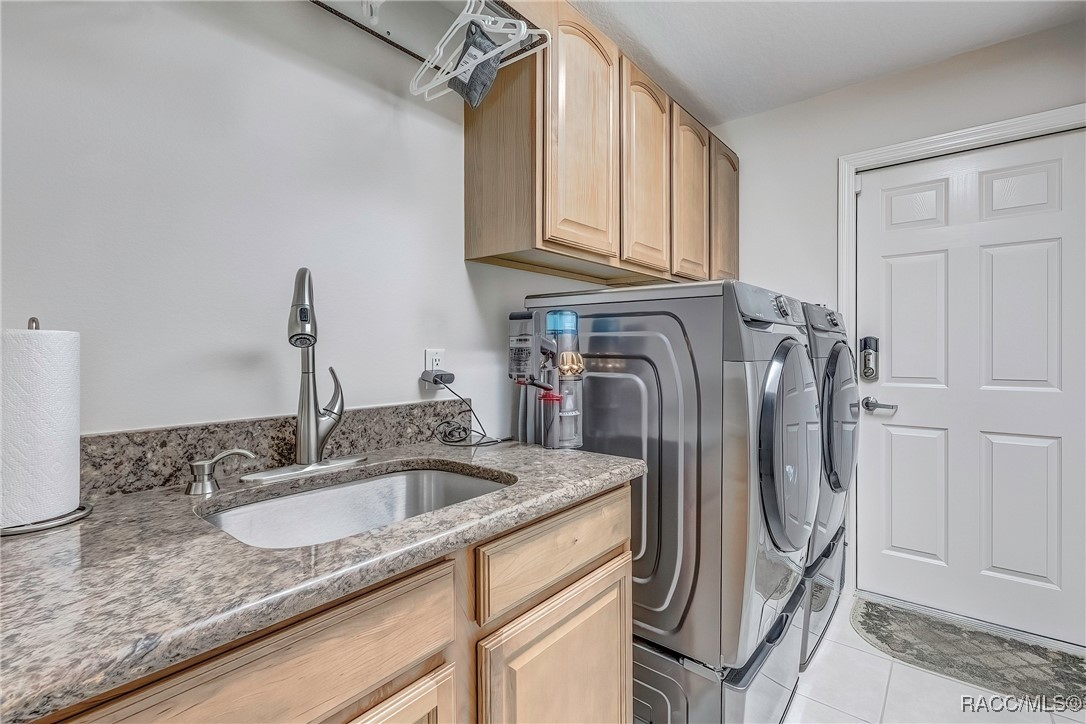 20 Glenridge Boulevard