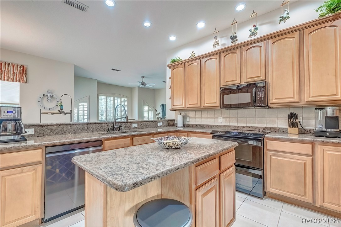 20 Glenridge Boulevard