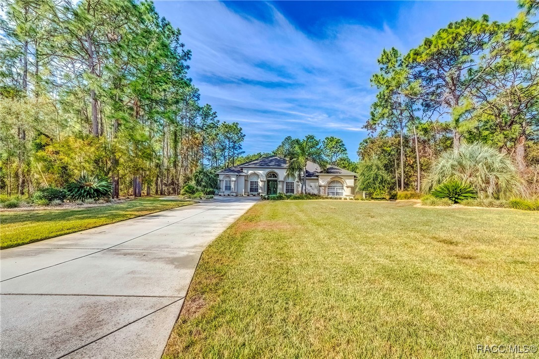 20 Glenridge Boulevard