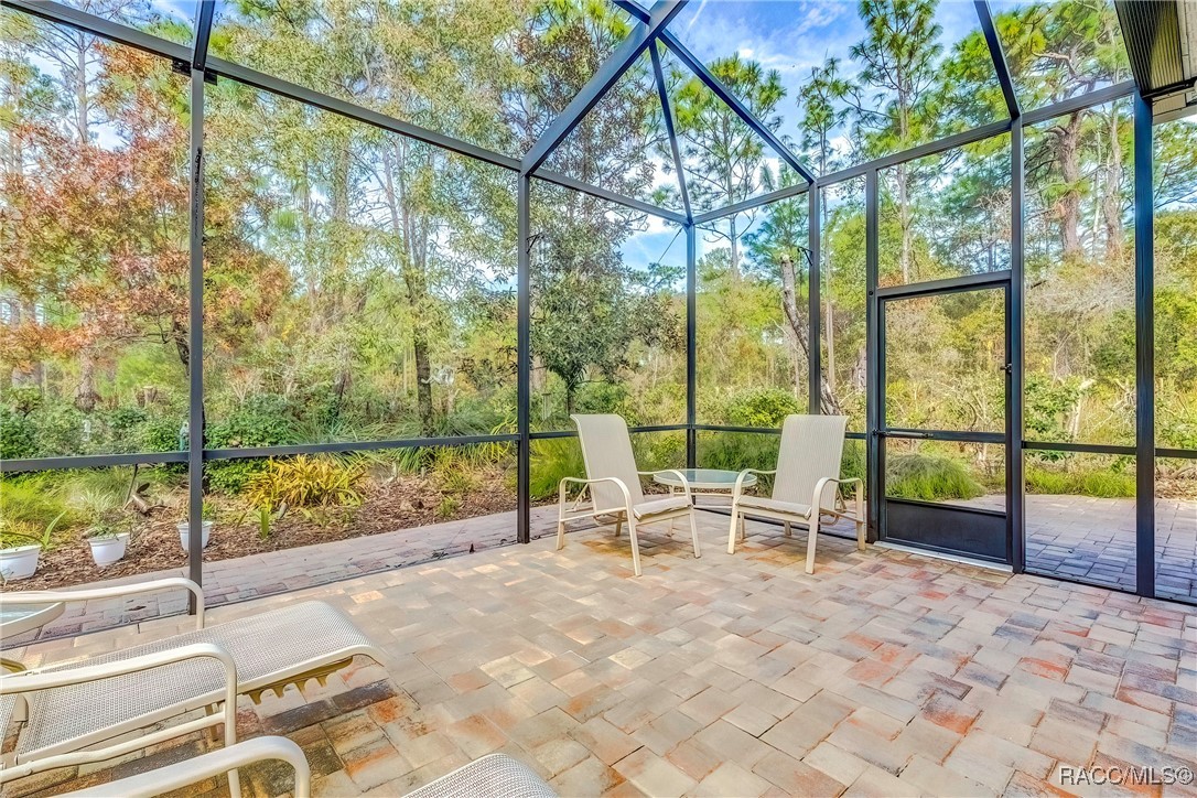 20 Glenridge Boulevard