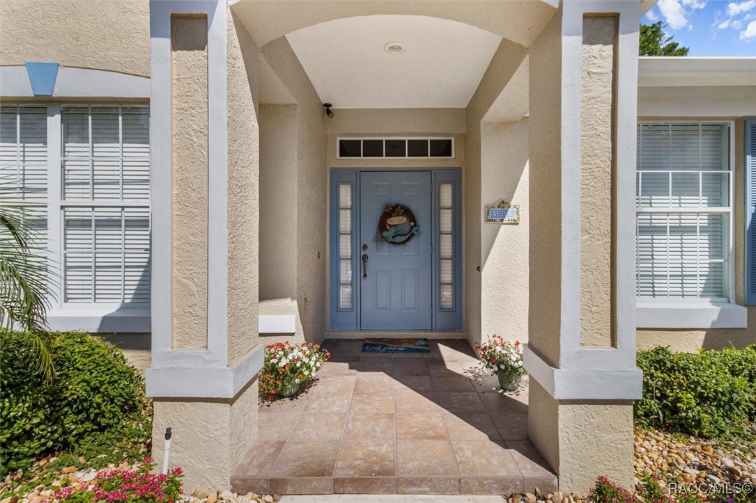 30 Mayflower Court S