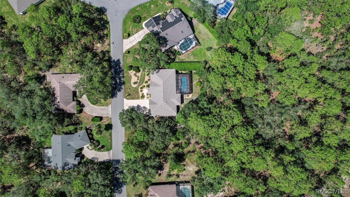 30 Mayflower Court S