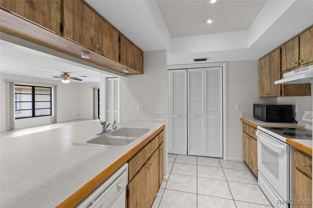 83 Golfview Drive