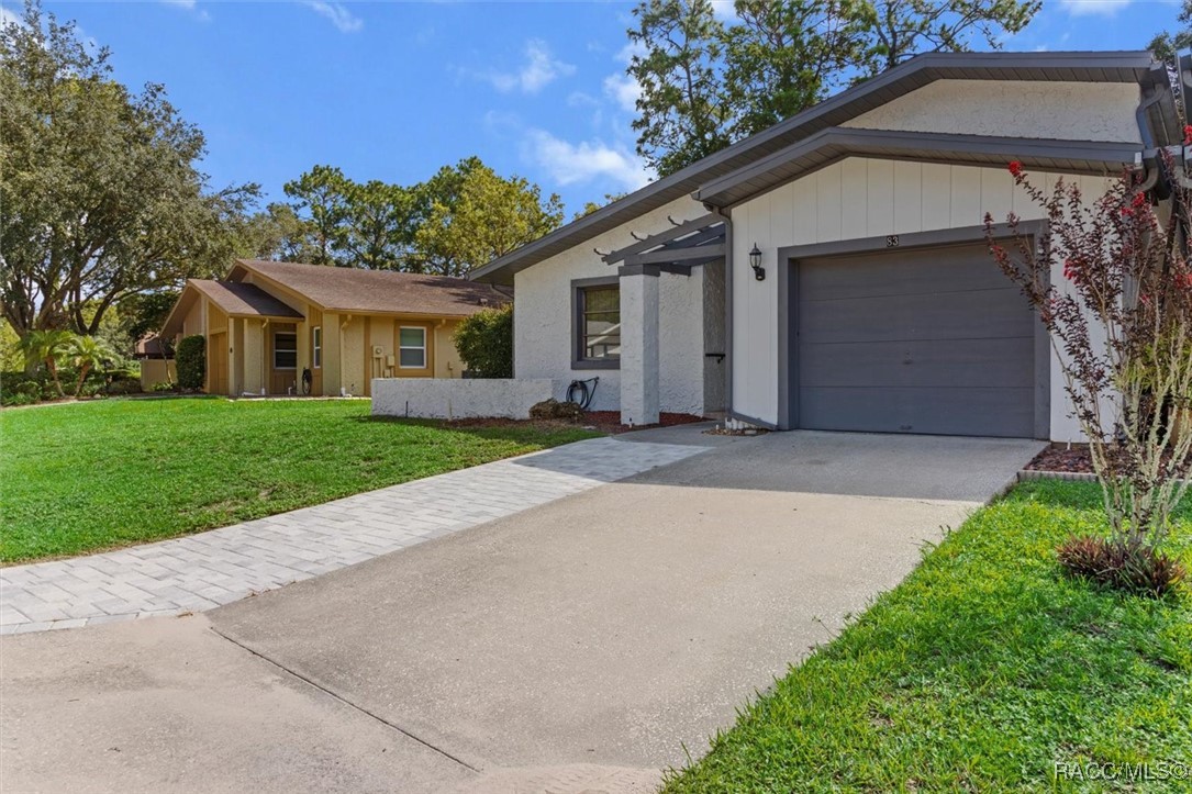 83 Golfview Drive