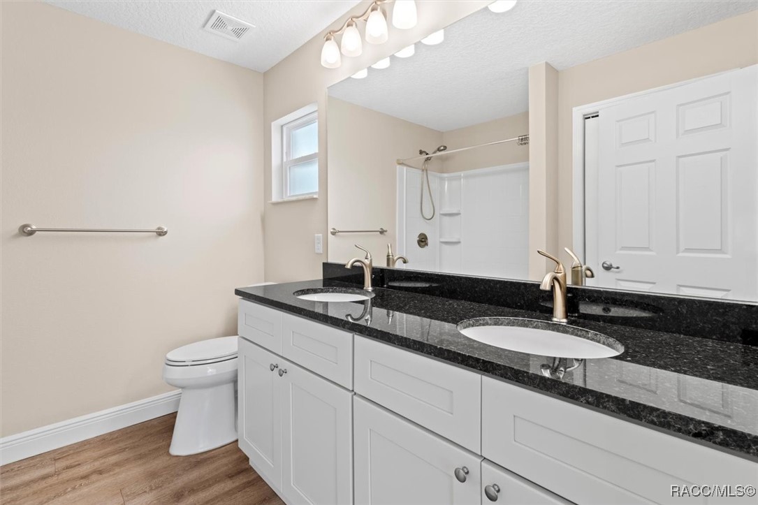 2509 W Chamberlain Street