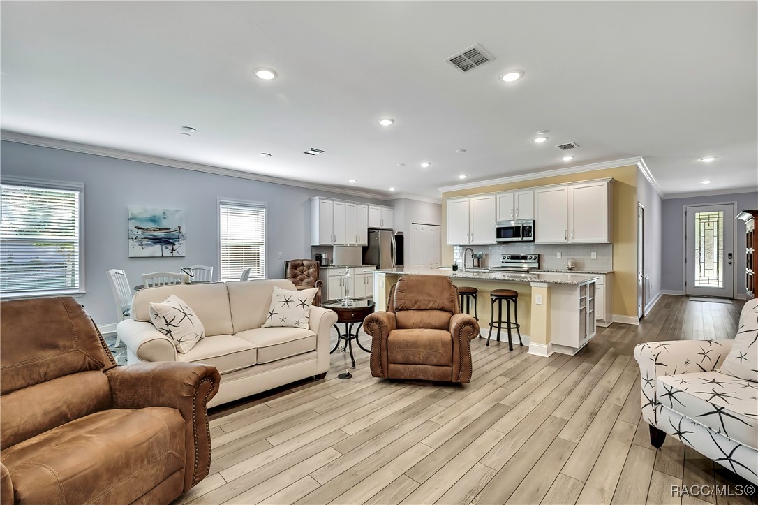 6 Pagoda Court E