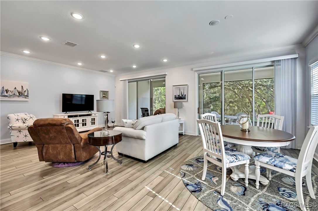 6 Pagoda Court E