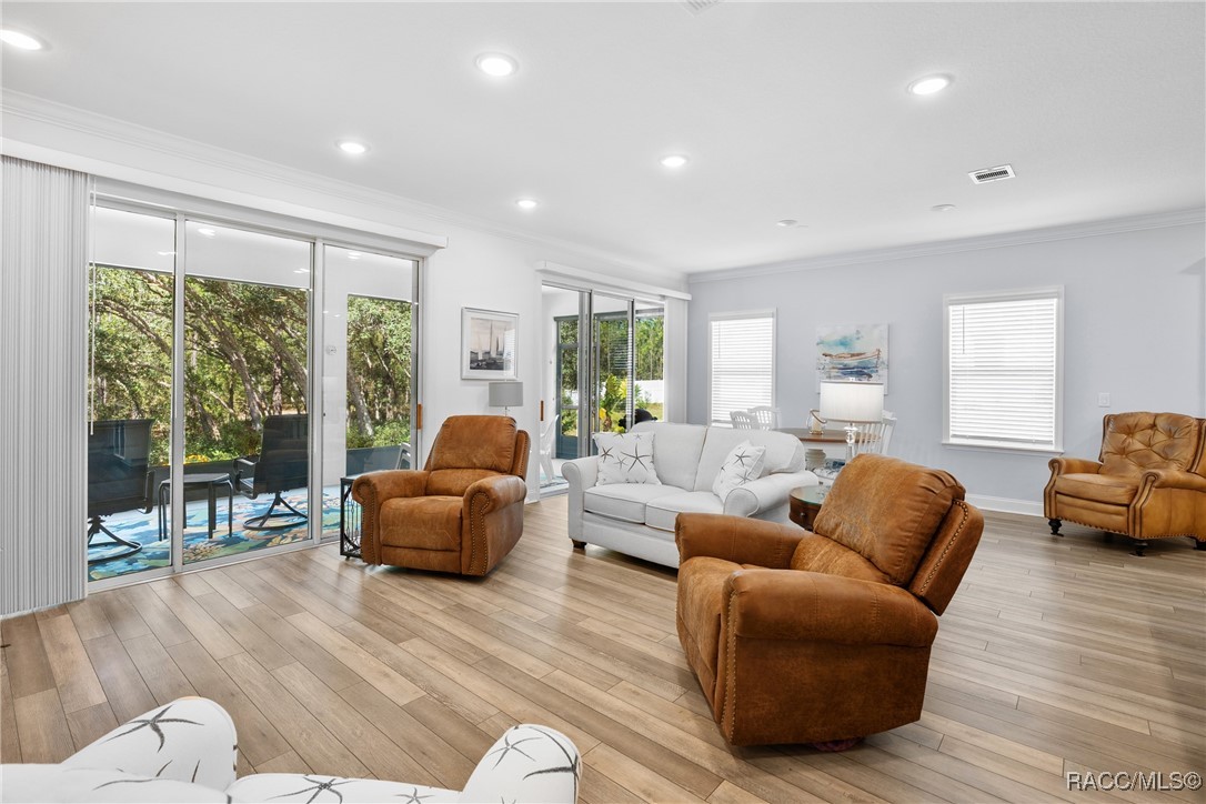 6 Pagoda Court E