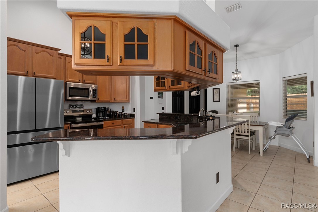579 W Anderson Lane