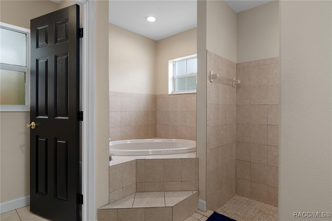 579 W Anderson Lane