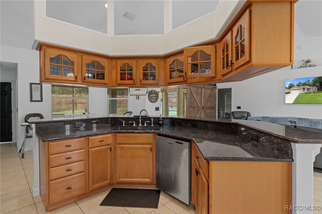 579 W Anderson Lane
