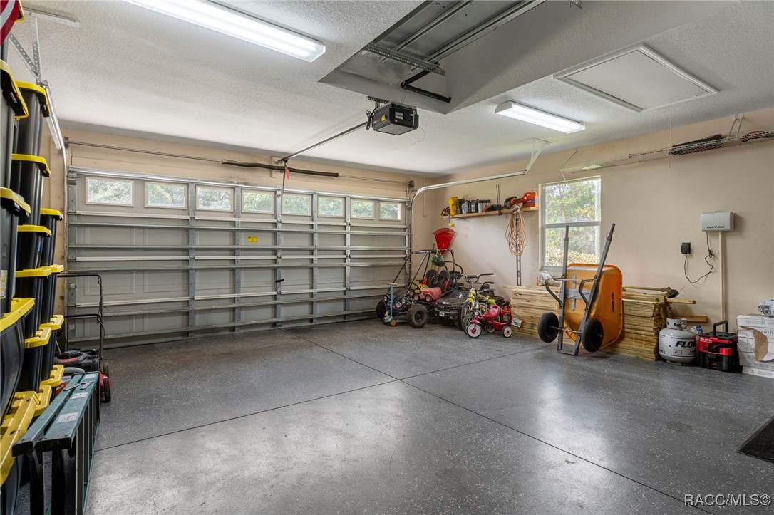 579 W Anderson Lane