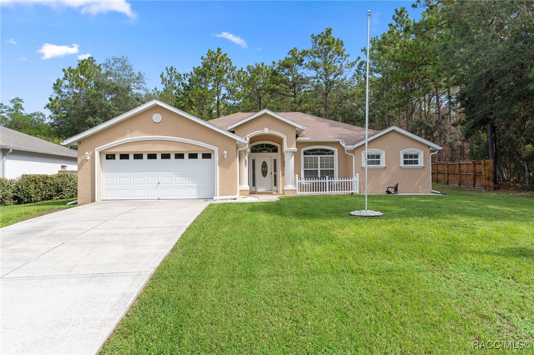 579 W Anderson Lane