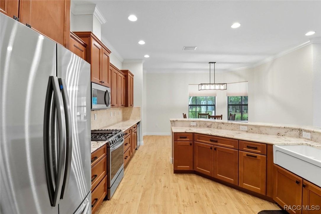 27 Woodfield Circle