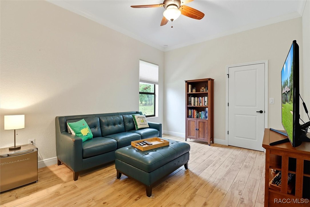 27 Woodfield Circle