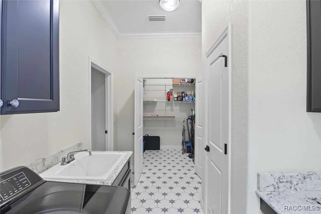 27 Woodfield Circle