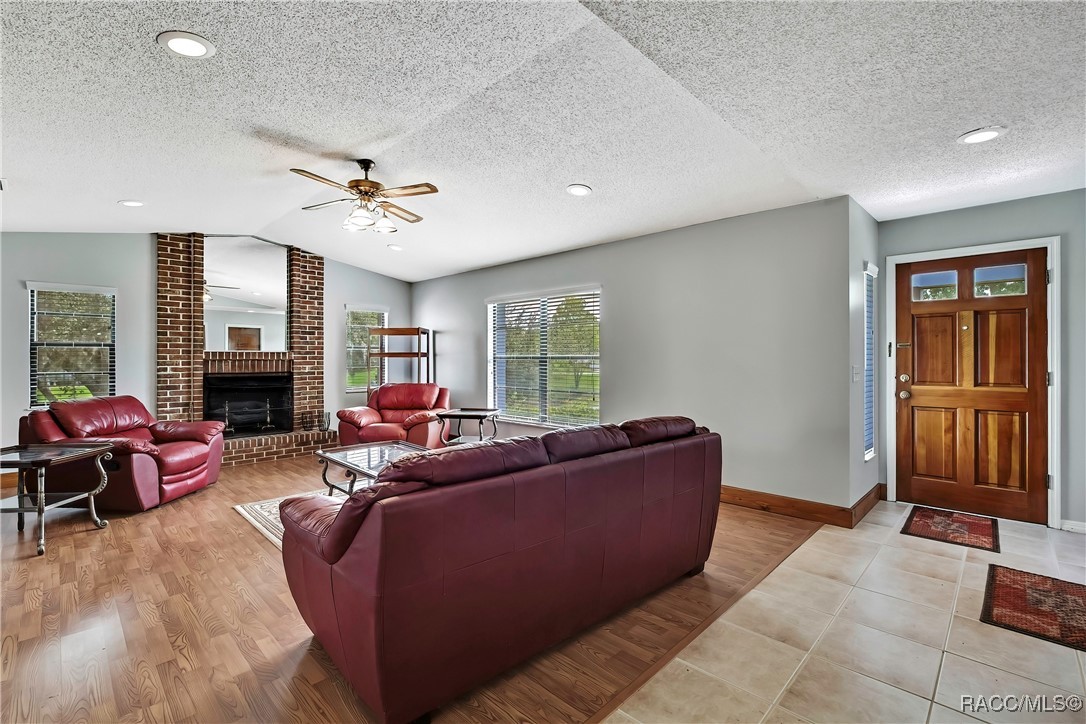 3535 E Foxwood Court