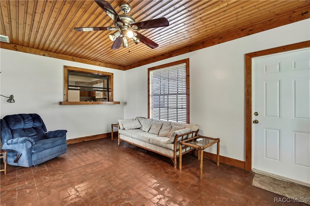 3535 E Foxwood Court