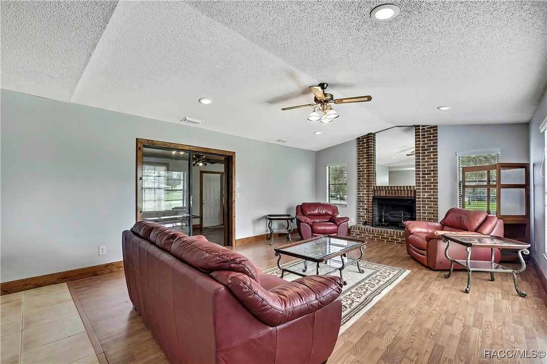 3535 E Foxwood Court