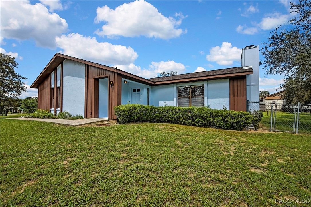 3535 E Foxwood Court