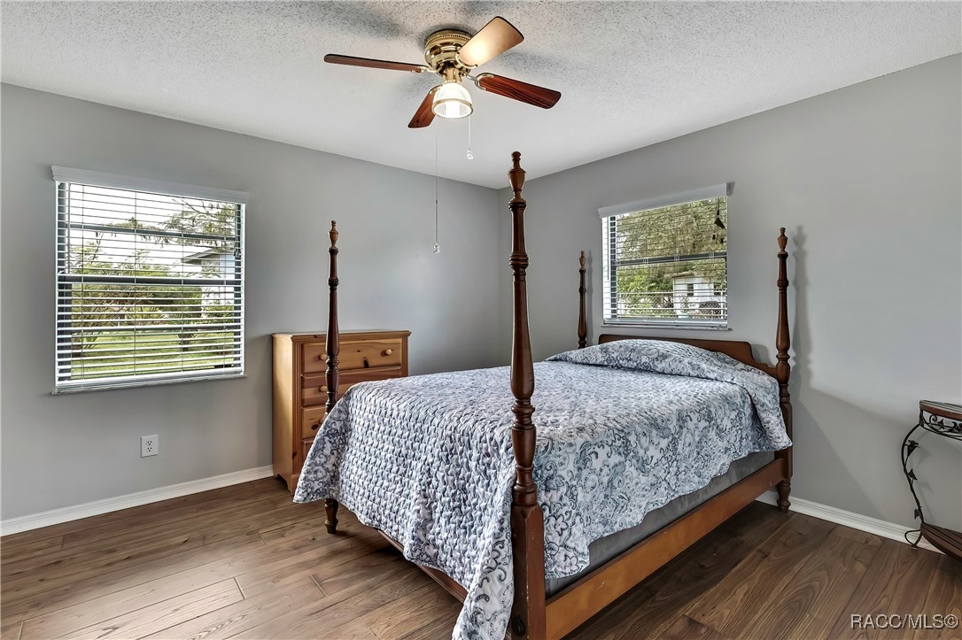 3535 E Foxwood Court