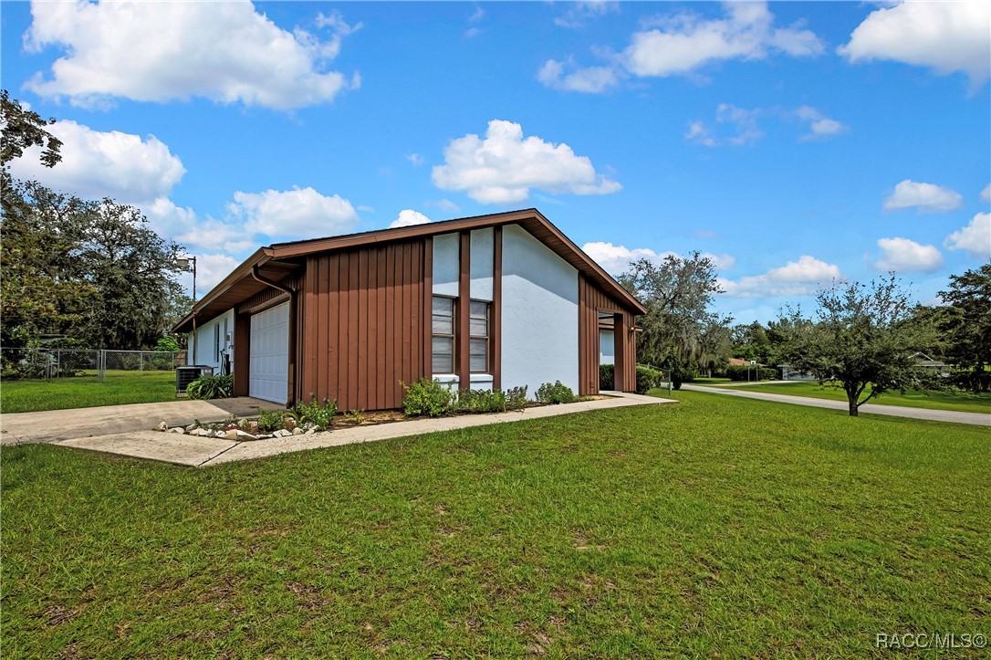 3535 E Foxwood Court