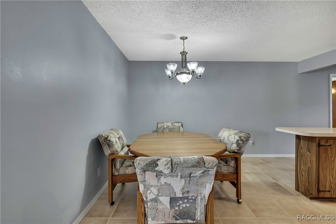 3535 E Foxwood Court