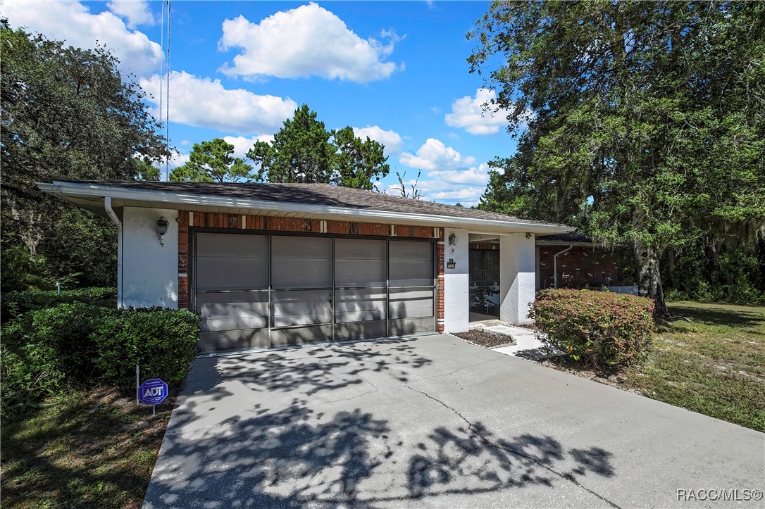 59 & 61 Oak Village Boulevard