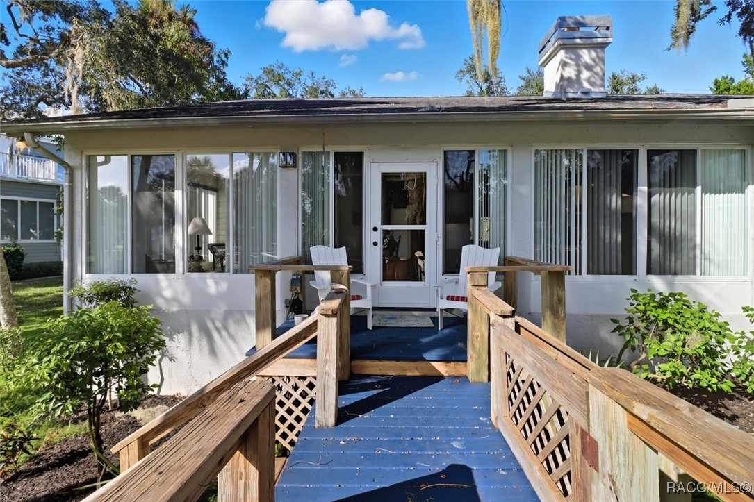 11950 W Waterway Drive