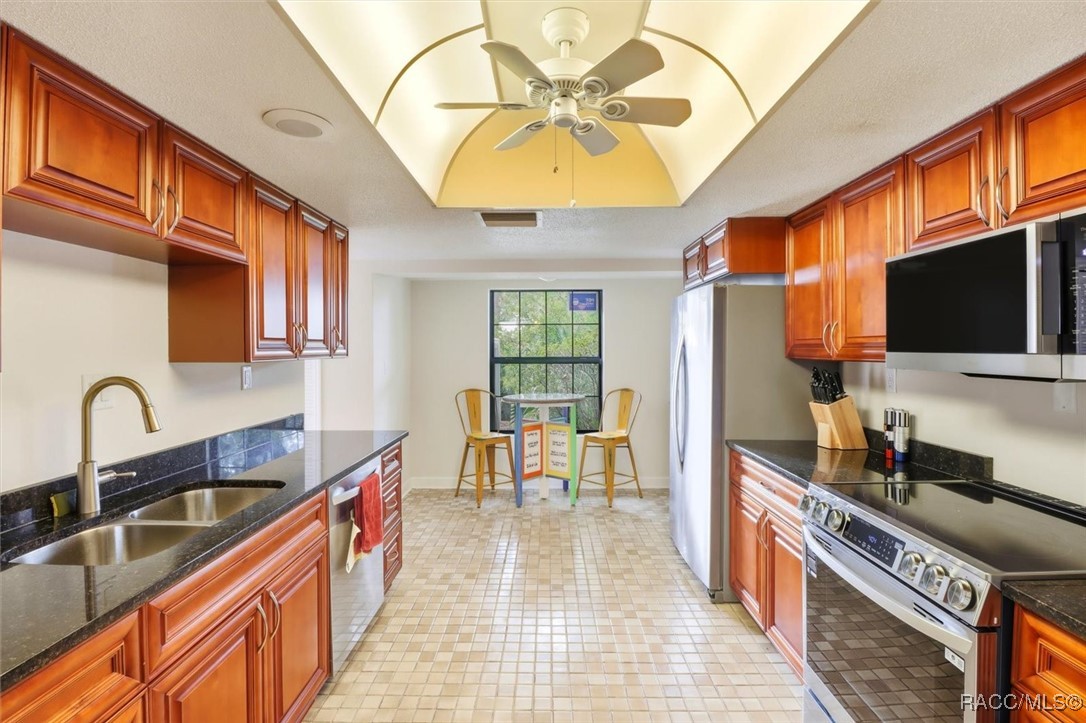 11322 W Bayshore Drive