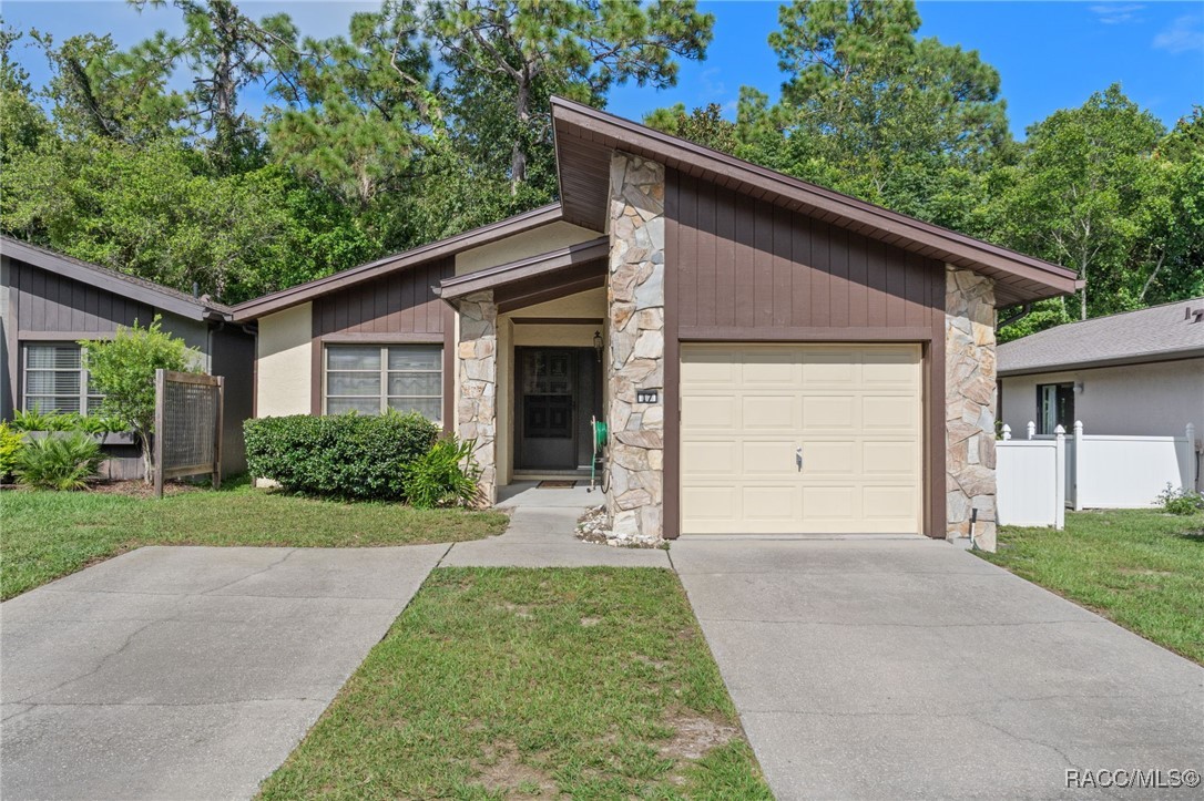 17 Dogwood Drive