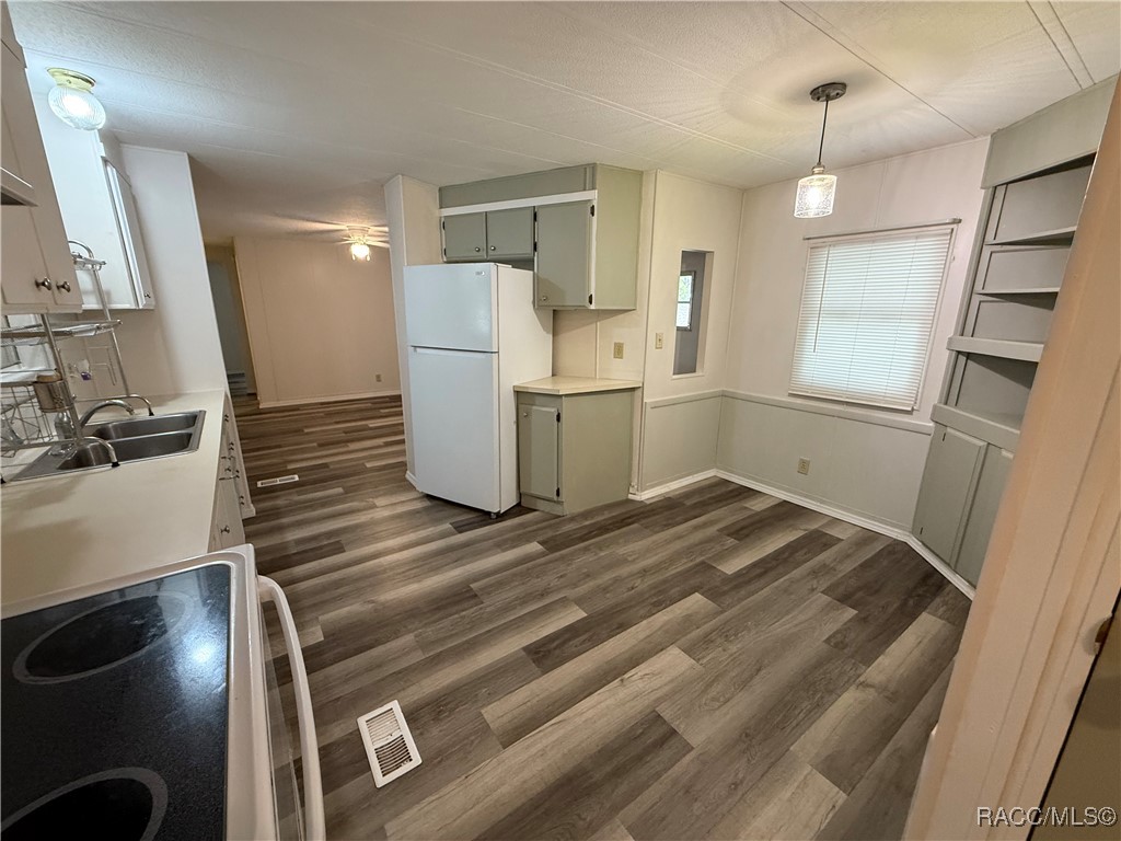 7362 S Spartan Avenue