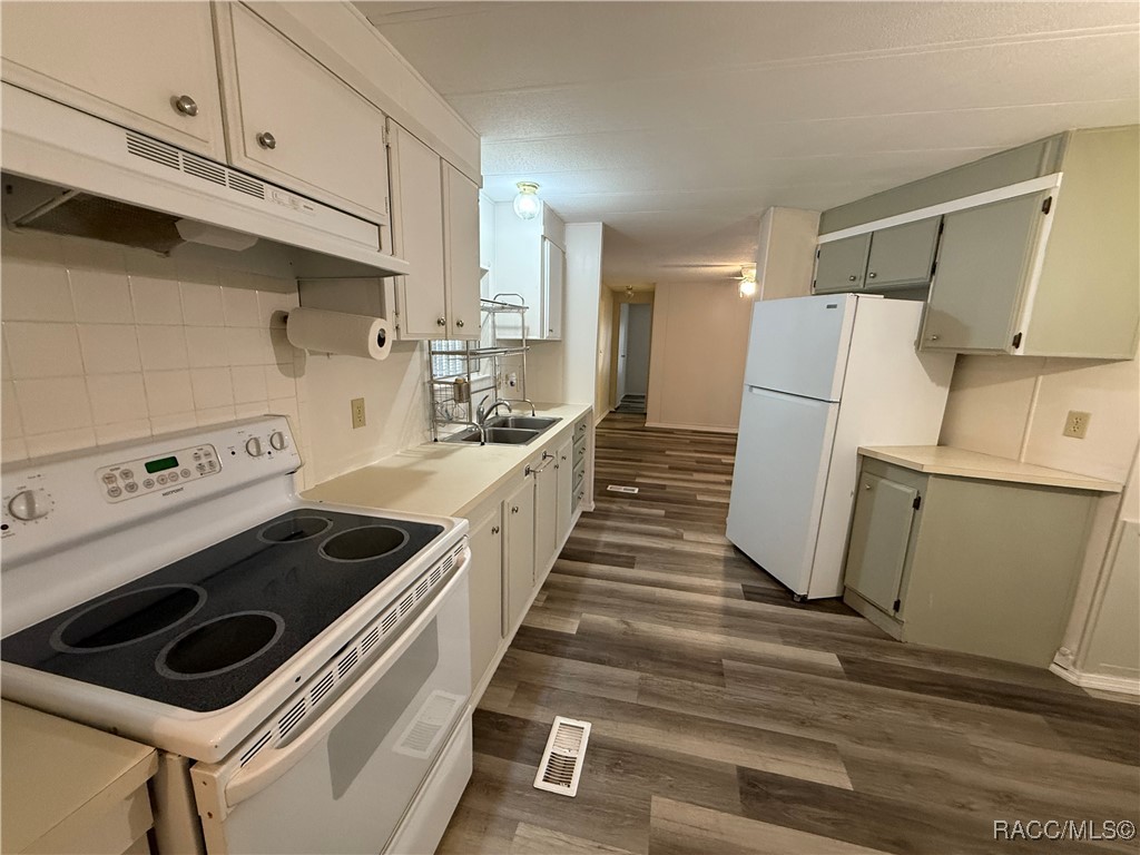 7362 S Spartan Avenue