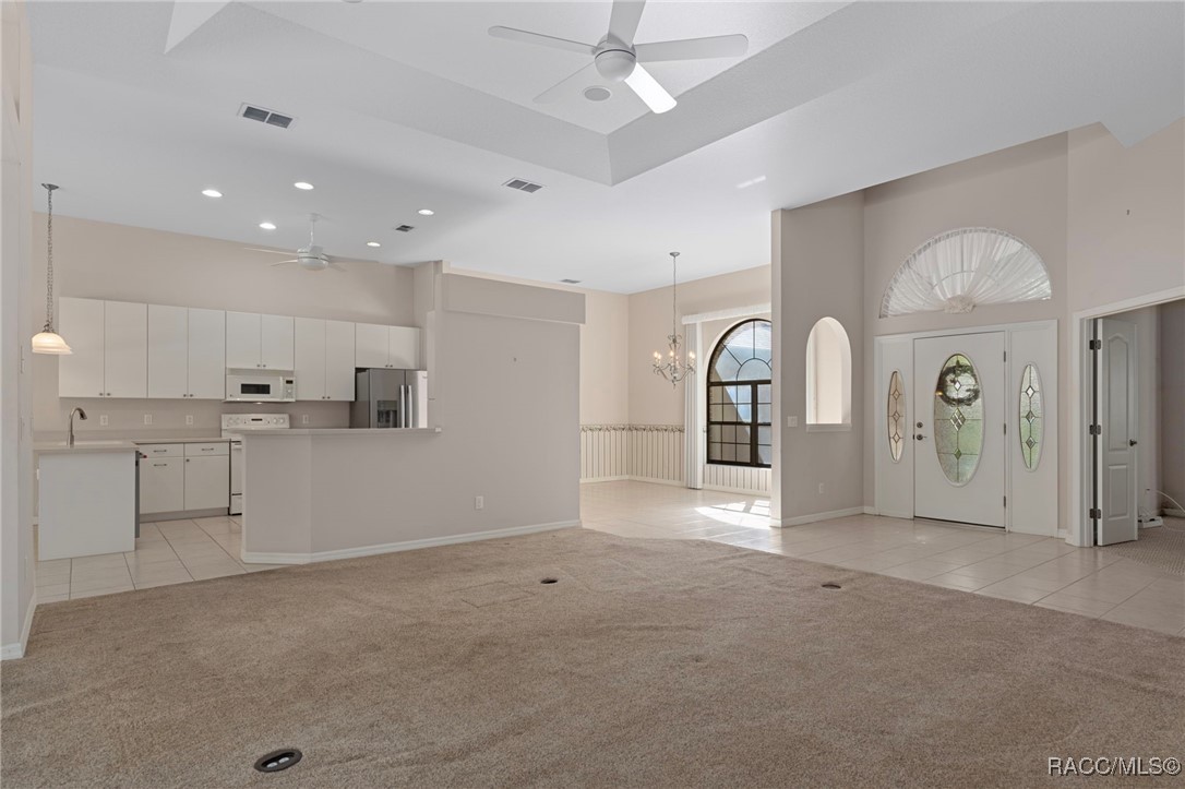 19 Livingstone Daisy Court