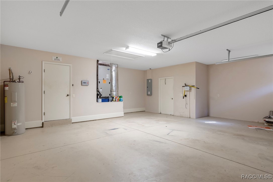 19 Livingstone Daisy Court